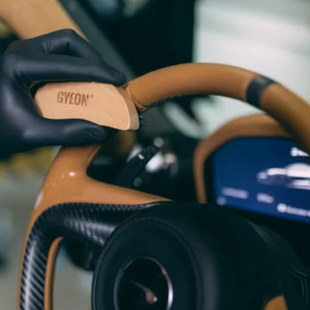 Gyeon Q²M Brosse de nettoyage pour cuir
